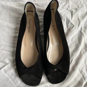 Taryn Rose Suede Ballet flats